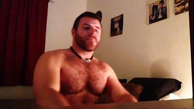 Dean tetona acaricia la polla de los estudiantes sobre xnxx eroticas el escritorio