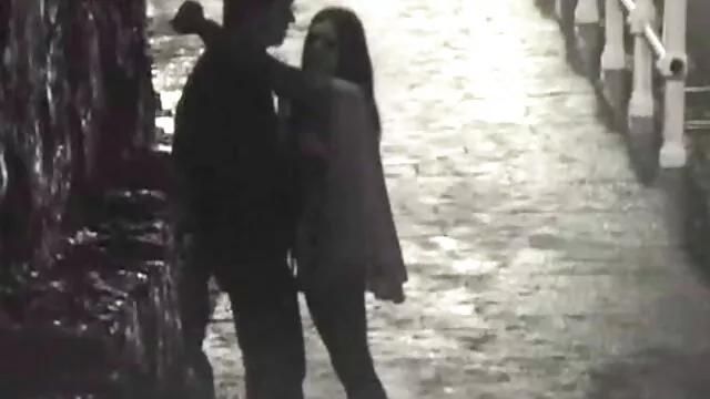 Rubia ver videos de masajes eroticos arada frota el clítoris